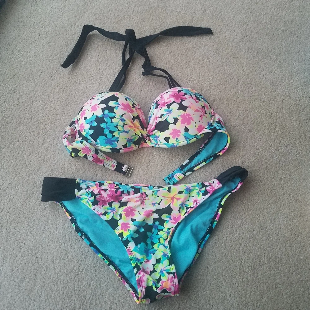 Sexy Black Floral Bikini Bottom California Waves